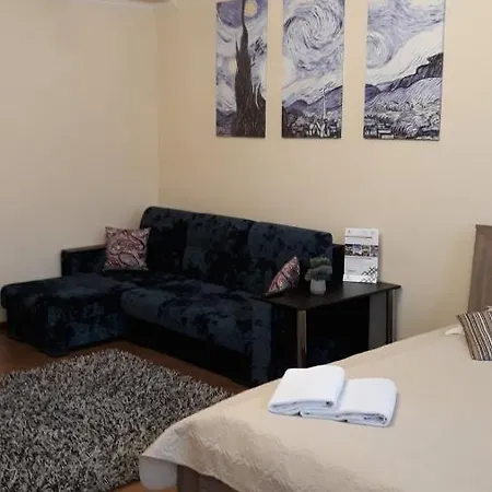 Diva K Marksa 17 Apartment *